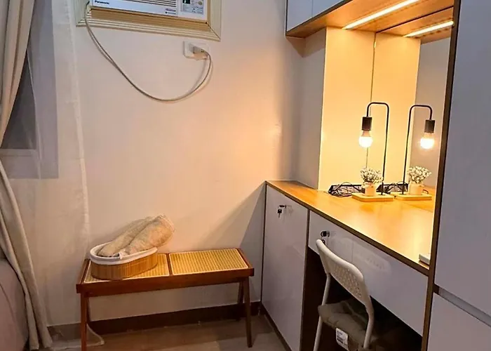 Aparthotel At Smdc Trees Residences By Deck And Dwell 4*